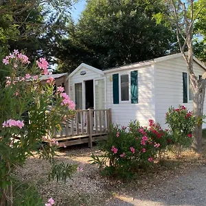 Mobil Grand Confort En Provence Camping La Roque-d'Antheron
