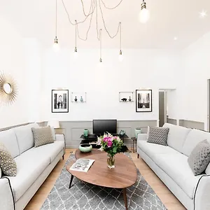 Livinparis - Luxury 3&4 Bedrooms Montmartre I Appartement Paris