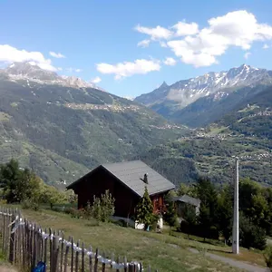 Spacieux Chalet Les Chapelles